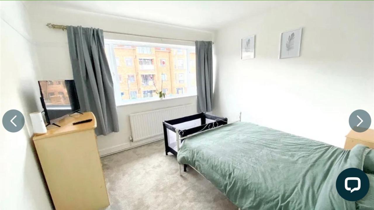 4 Bedroom Property Which Sleeps 8 Very Close To The Harry Potter Studio And Watford Junction Eksteriør billede