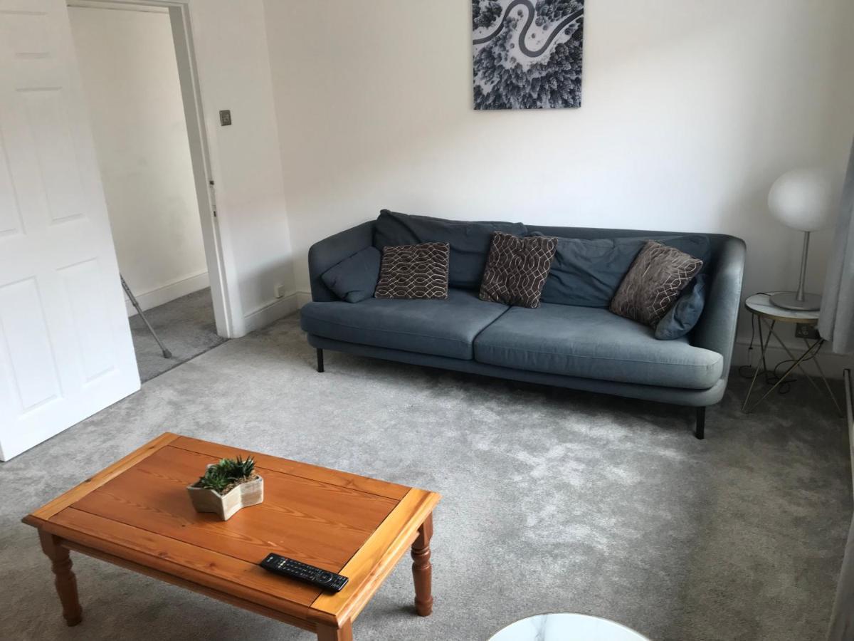 4 Bedroom Property Which Sleeps 8 Very Close To The Harry Potter Studio And Watford Junction Eksteriør billede