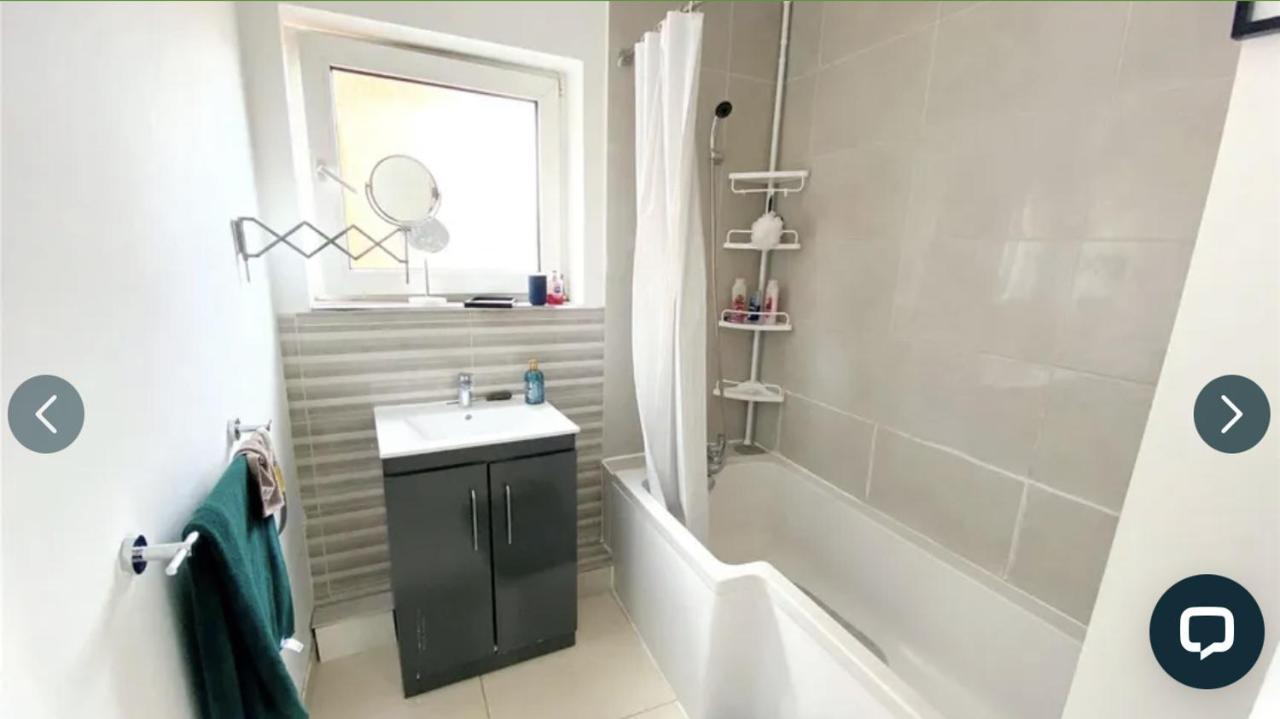 4 Bedroom Property Which Sleeps 8 Very Close To The Harry Potter Studio And Watford Junction Eksteriør billede
